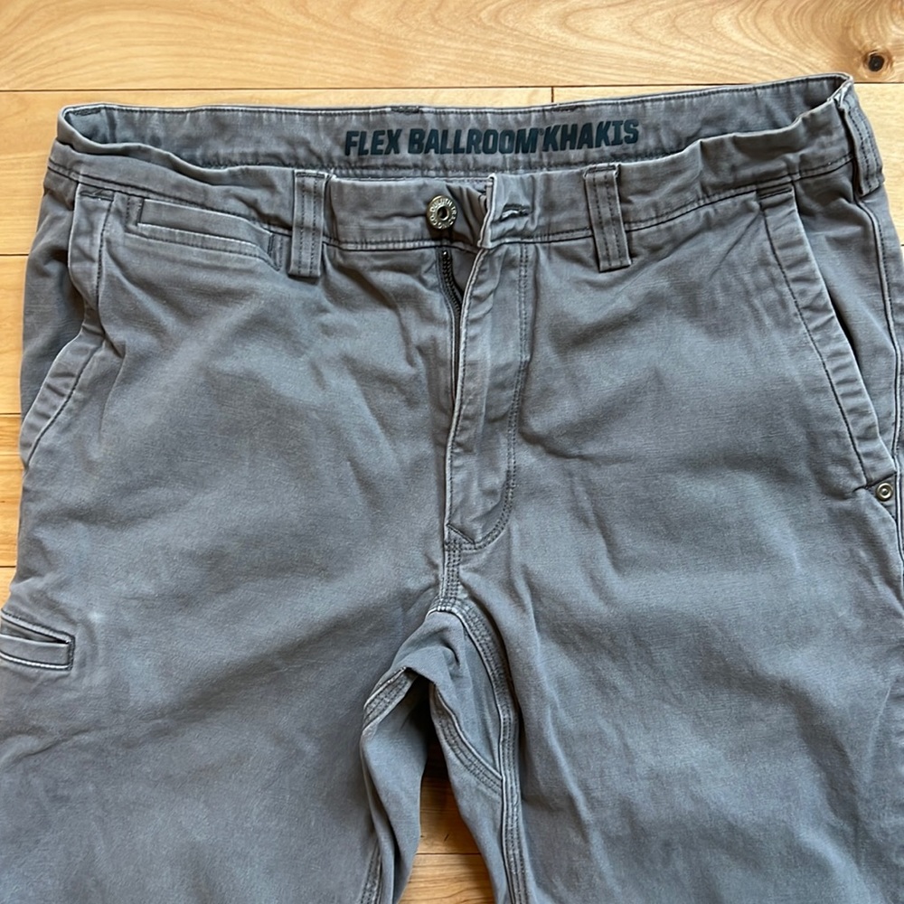 UBIGC Deluth Flex Ballroom Khakis slim fit 32*30